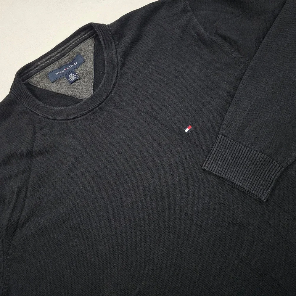 Tommy Hilfiger Sweater Mens Large Black Crewneck Logo Pullover Preppy Minimalist